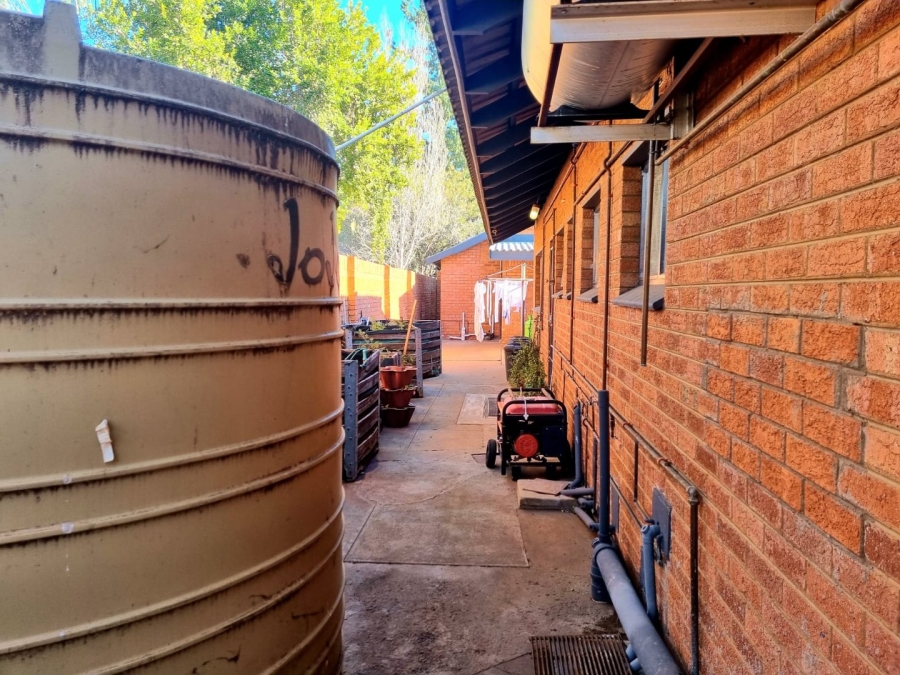 4 Bedroom Property for Sale in Monument Heights Northern Cape